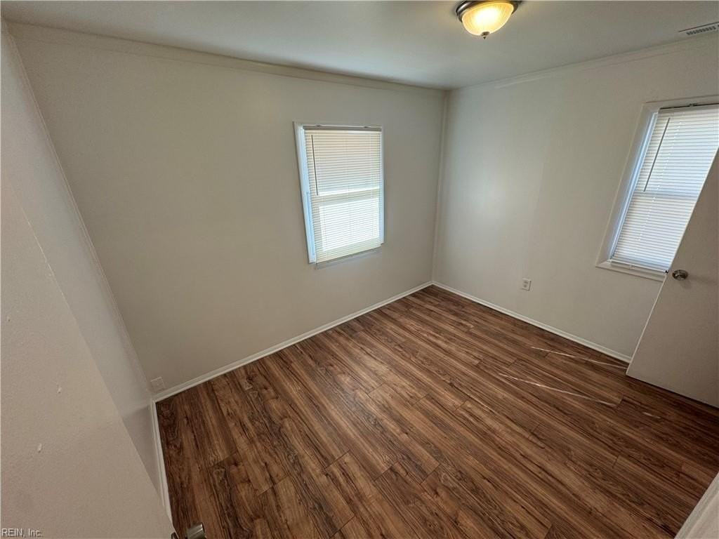 434 Ford Rd - Photo 6 of 10