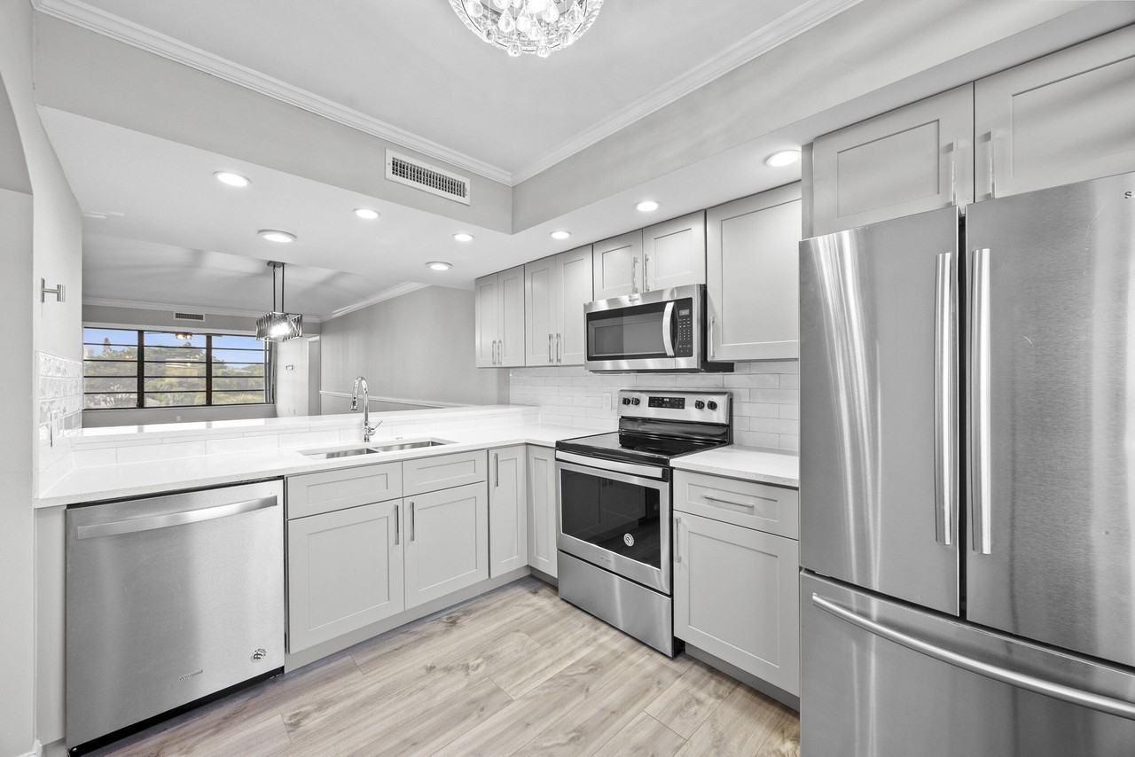 3716 Whitehall Dr #405 - Photo 4 of 50