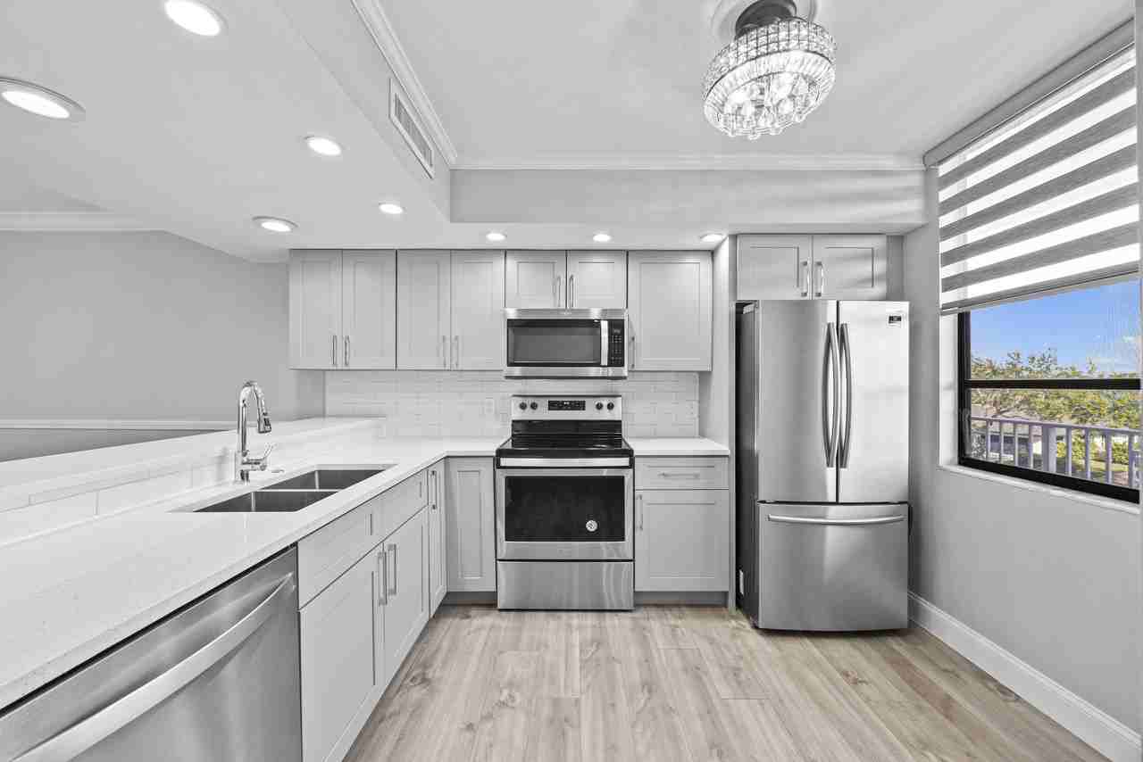 3716 Whitehall Dr #405 - Photo 5 of 50