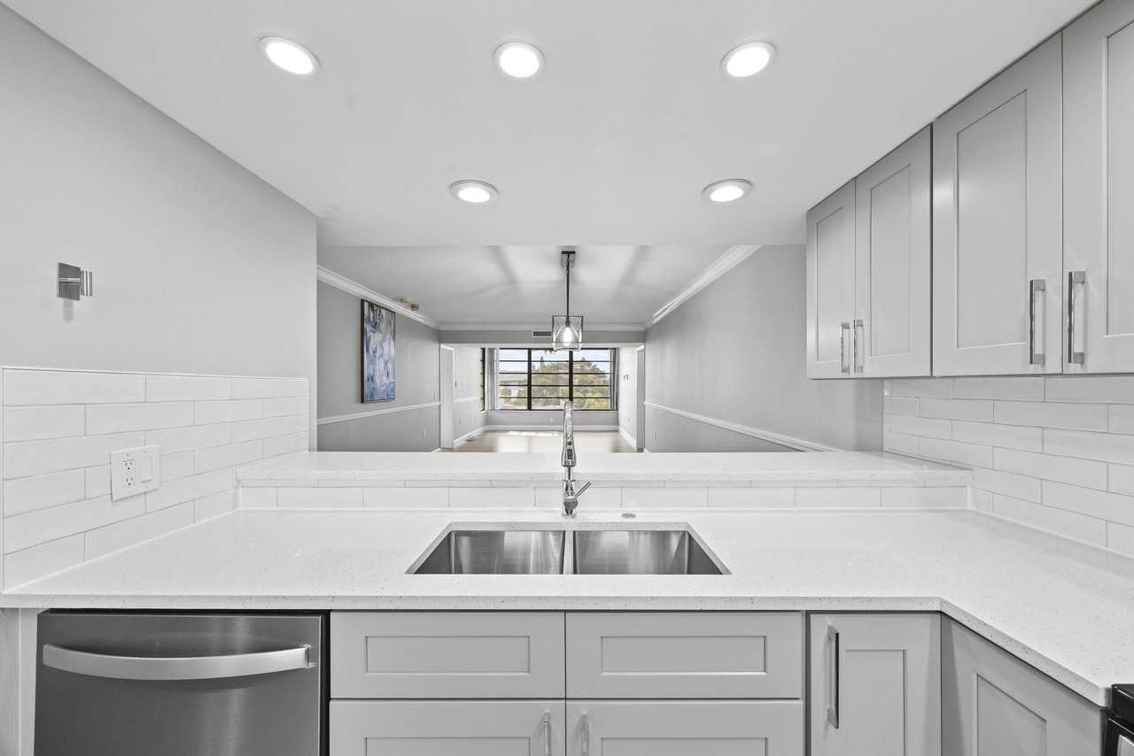 3716 Whitehall Dr #405 - Photo 7 of 50