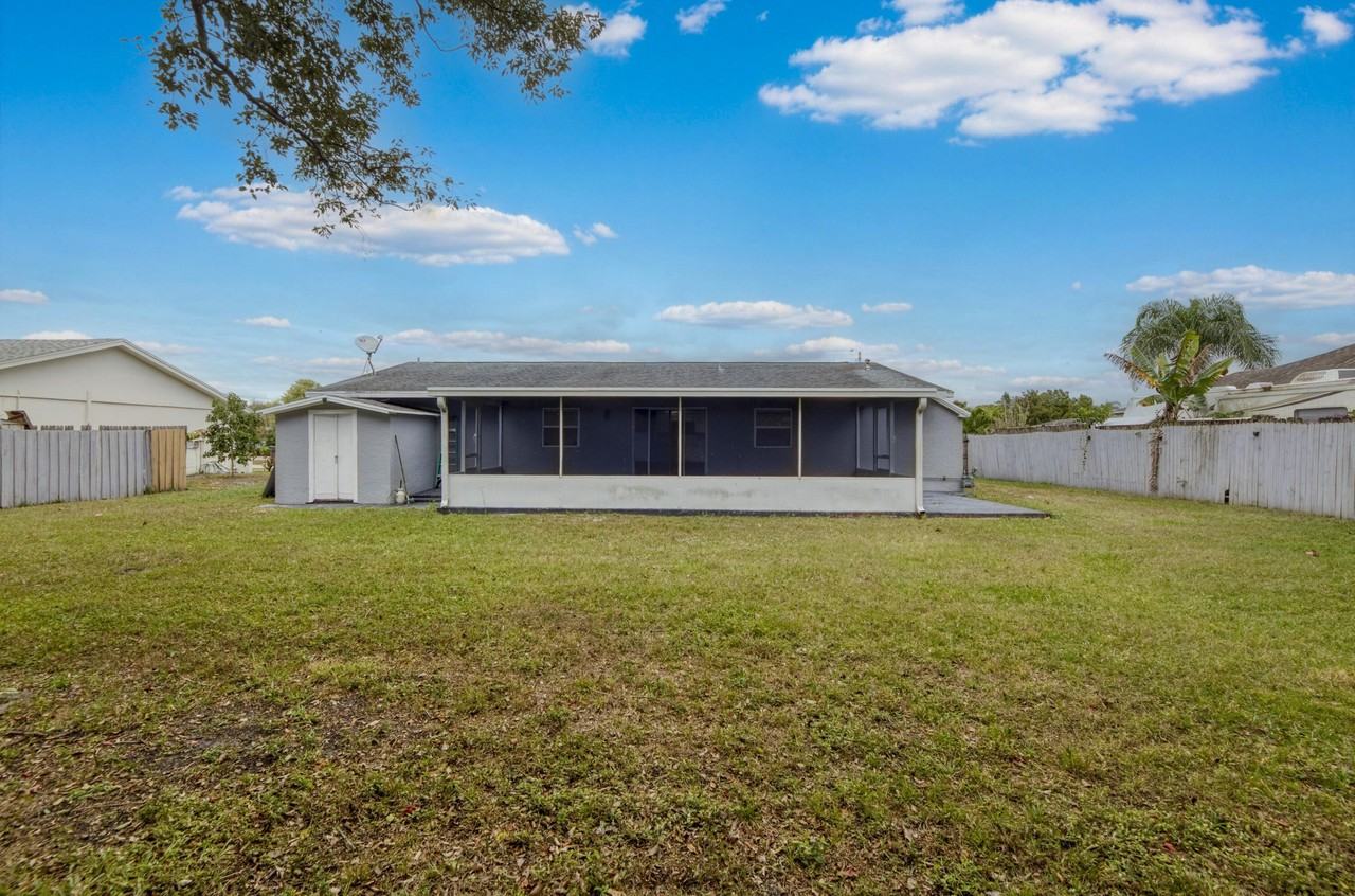 372 Ne Ardsley Dr - Photo 5 of 24