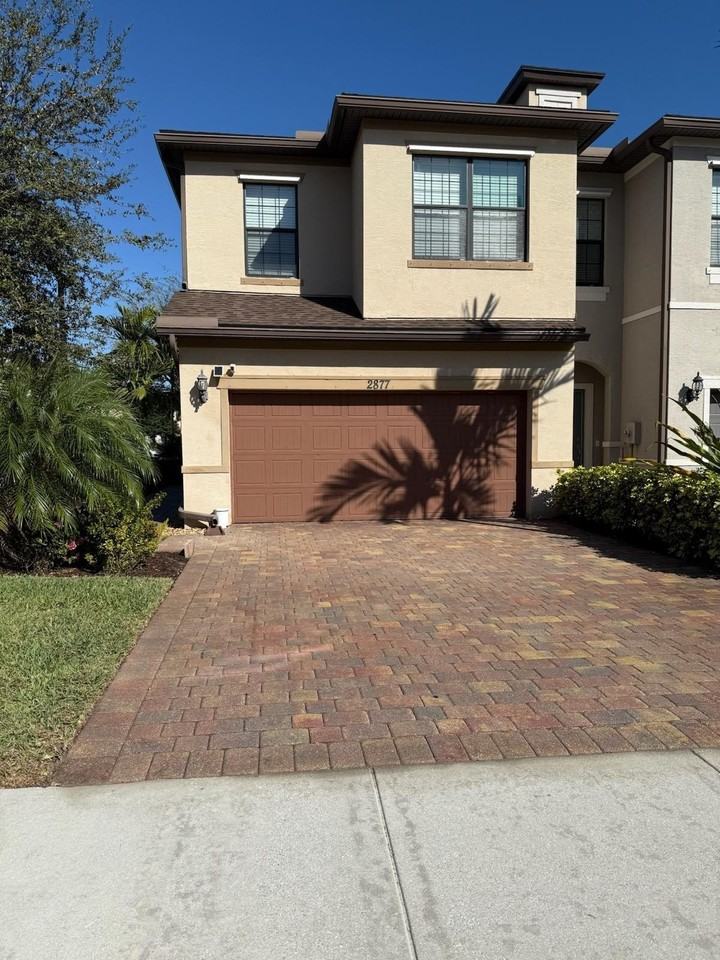 2877 Bard St - Photo 3 of 31