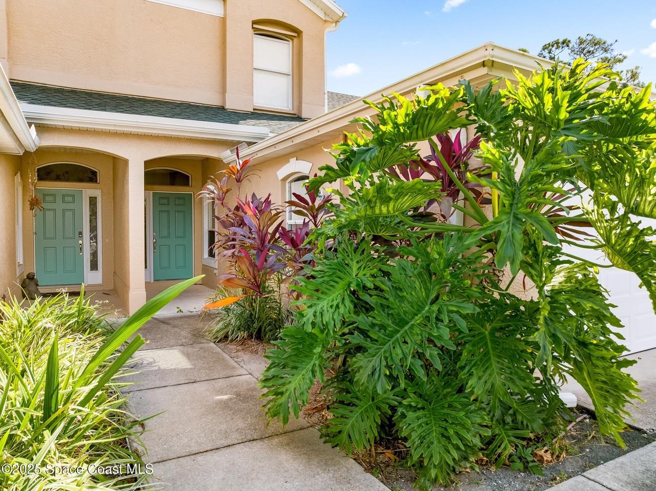 524 Mcguire Blvd - Photo 2 of 44