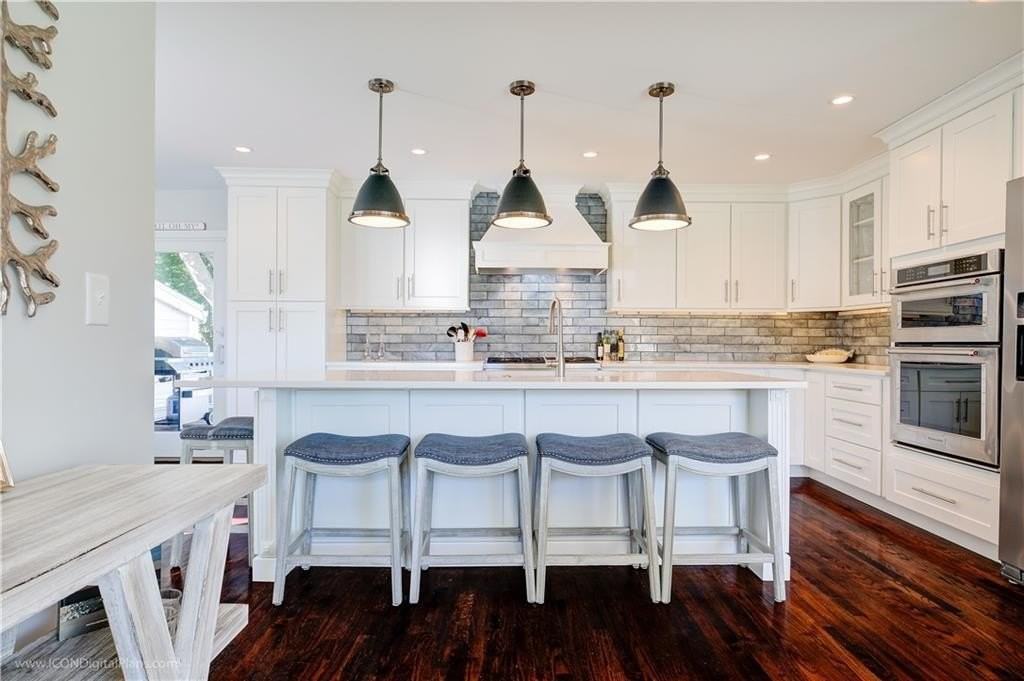 18 Sylvan Ter - Photo 4 of 46