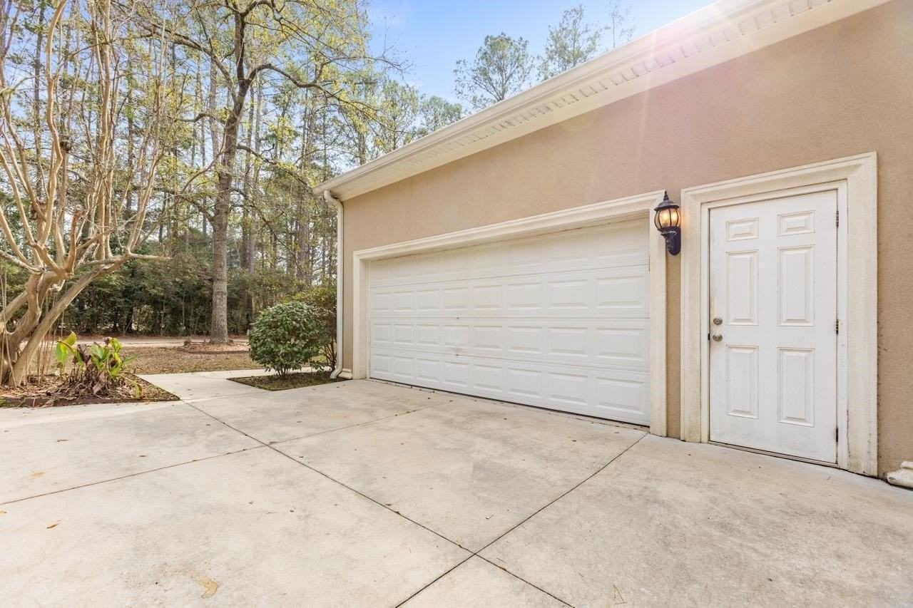 8514 Polly Ln - Photo 6 of 44