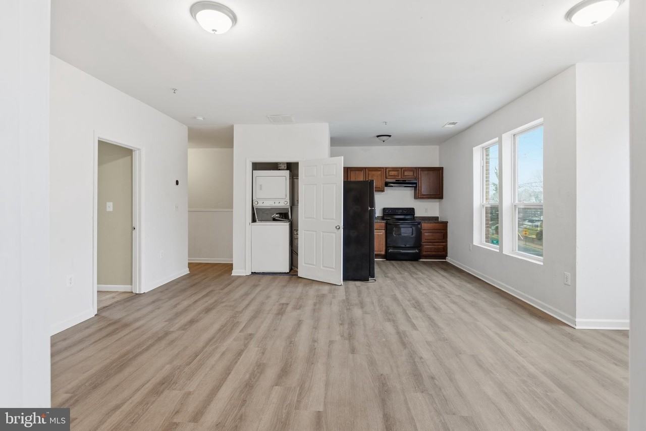 2205 16th St Se - Photo 3 of 22