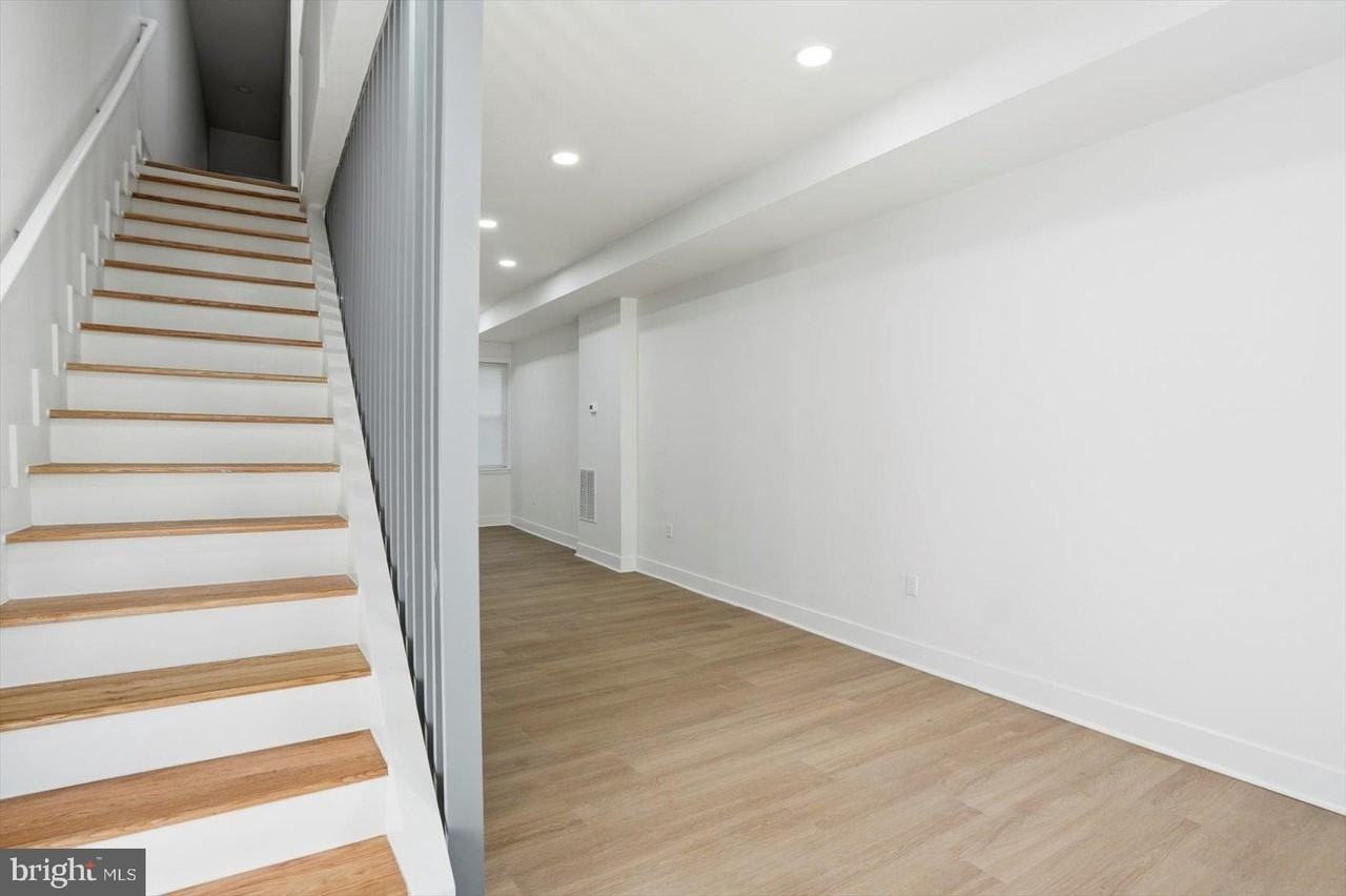 2323 Guilford Ave - Photo 4 of 41