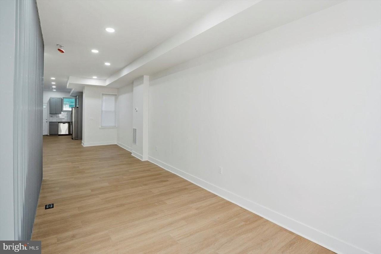 2323 Guilford Ave - Photo 5 of 41