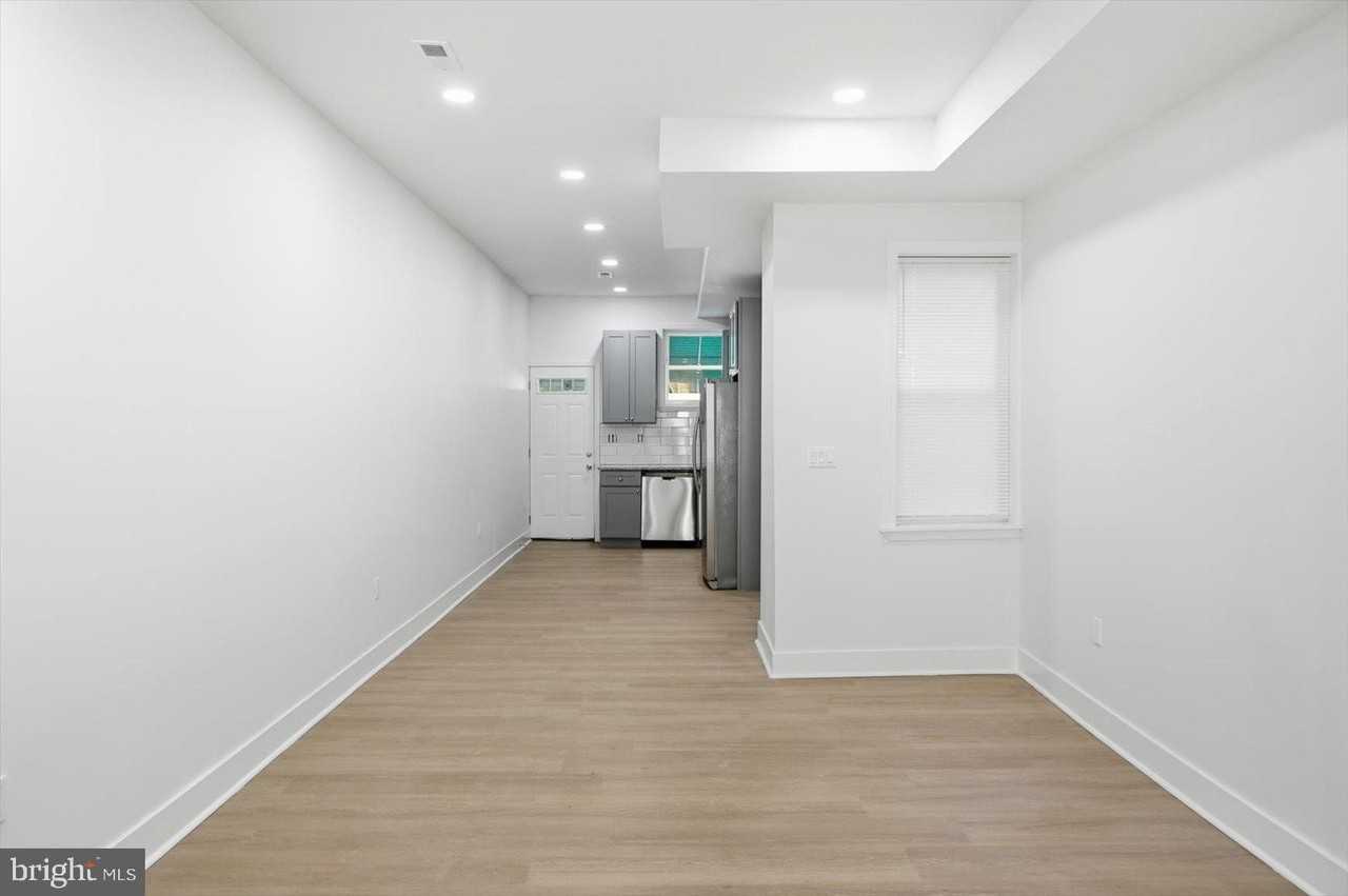 2323 Guilford Ave - Photo 6 of 41