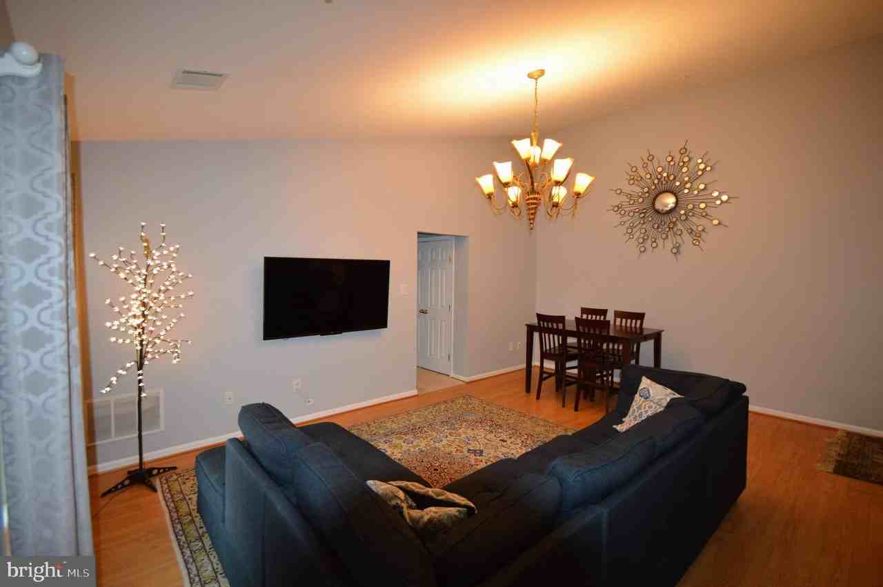 13103 Briarcliff Ter Apt 1011 #1011 - Photo 2 of 18