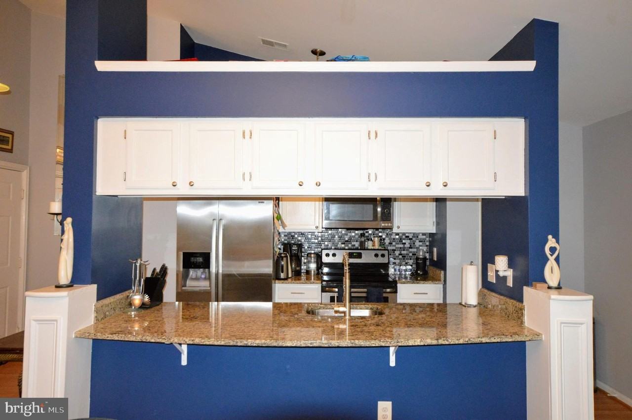 13103 Briarcliff Ter Apt 1011 #1011 - Photo 3 of 18