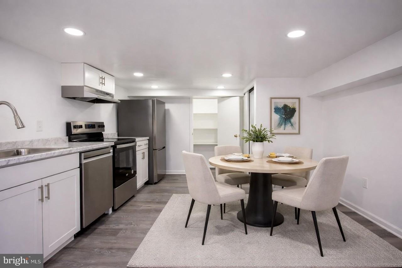 2104 Steuben Way - Photo 4 of 25