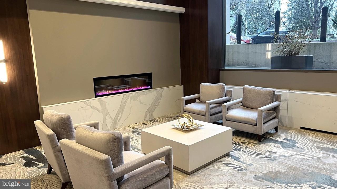 5500 Friendship Blvd Apt 2124n #2124N - Photo 3 of 17