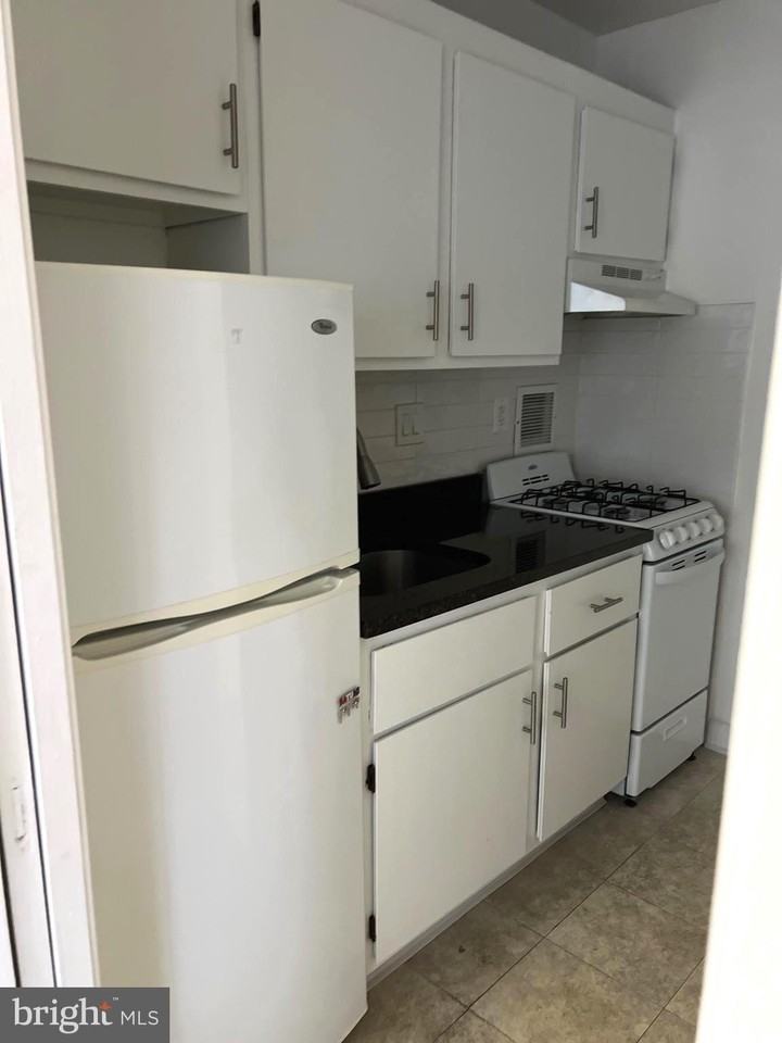 5500 Friendship Blvd Apt 2124n #2124N - Photo 6 of 17
