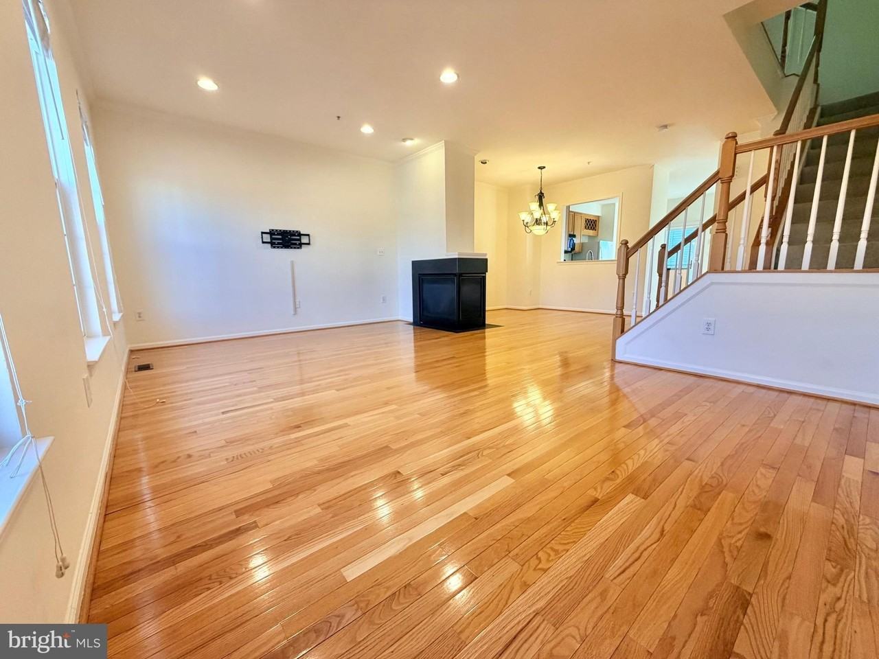 9710 Washingtonian Blvd - Photo 7 of 43