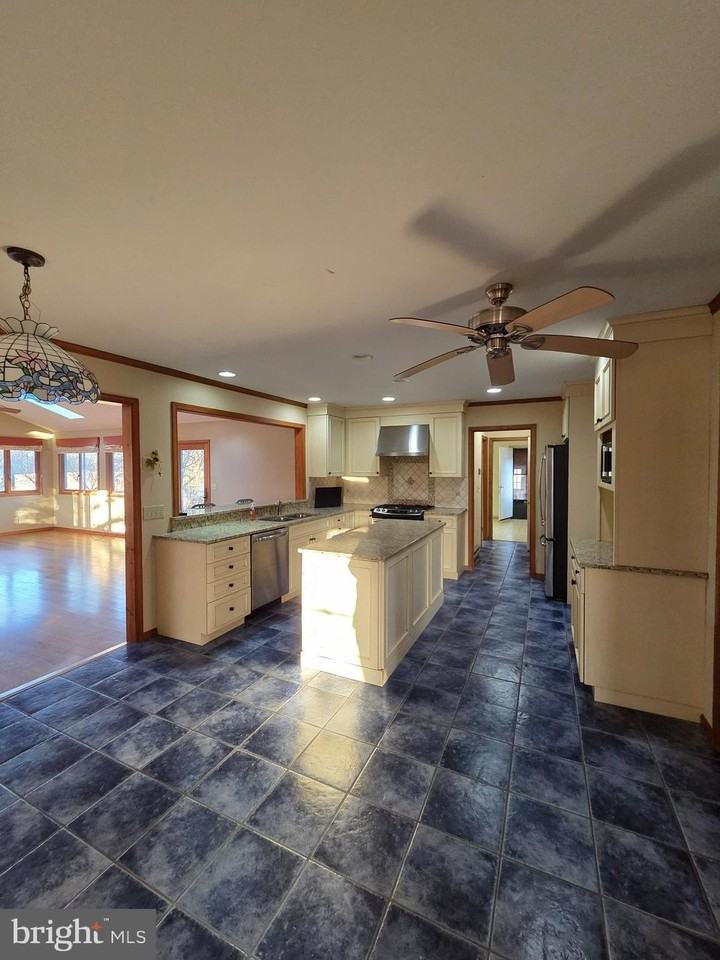 151 Hammer Run - Photo 2 of 21