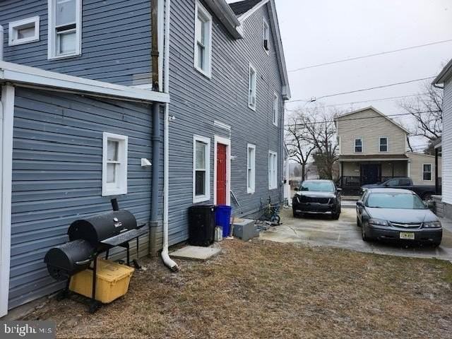 84 Carpenter St - Photo 2 of 13