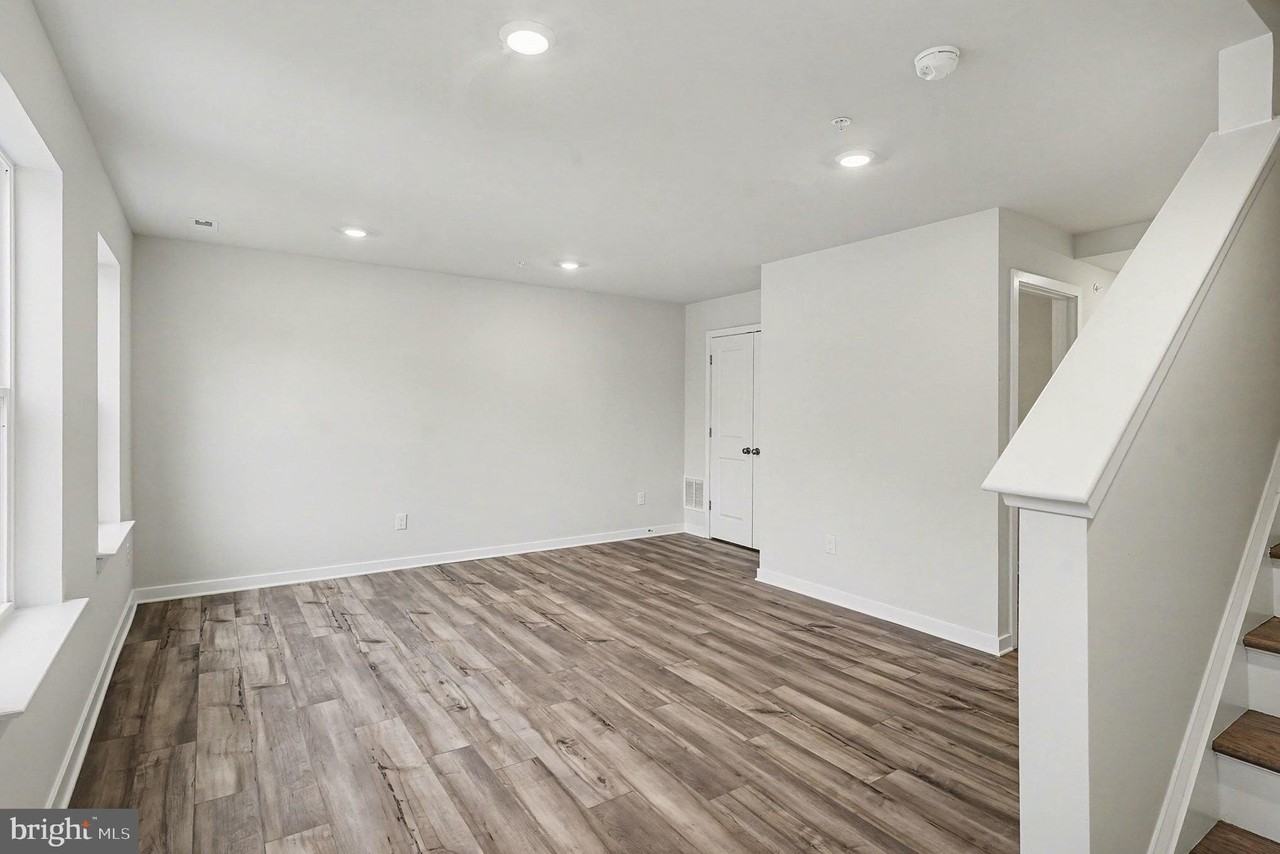 1277 Filmore St - Photo 4 of 29