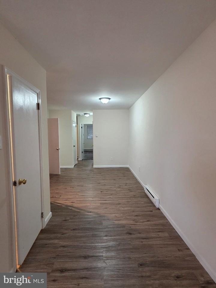 1022 Fox Chase Rd Unit B #B - Photo 7 of 48