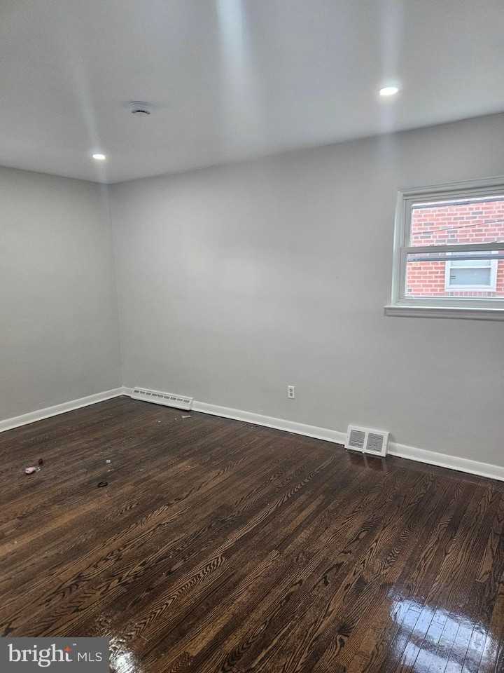 7822 Anita Dr - Photo 5 of 10