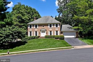 featured image of 7646 Huntmaster Ln