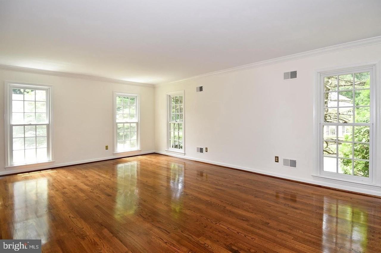 7646 Huntmaster Ln - Photo 6 of 50