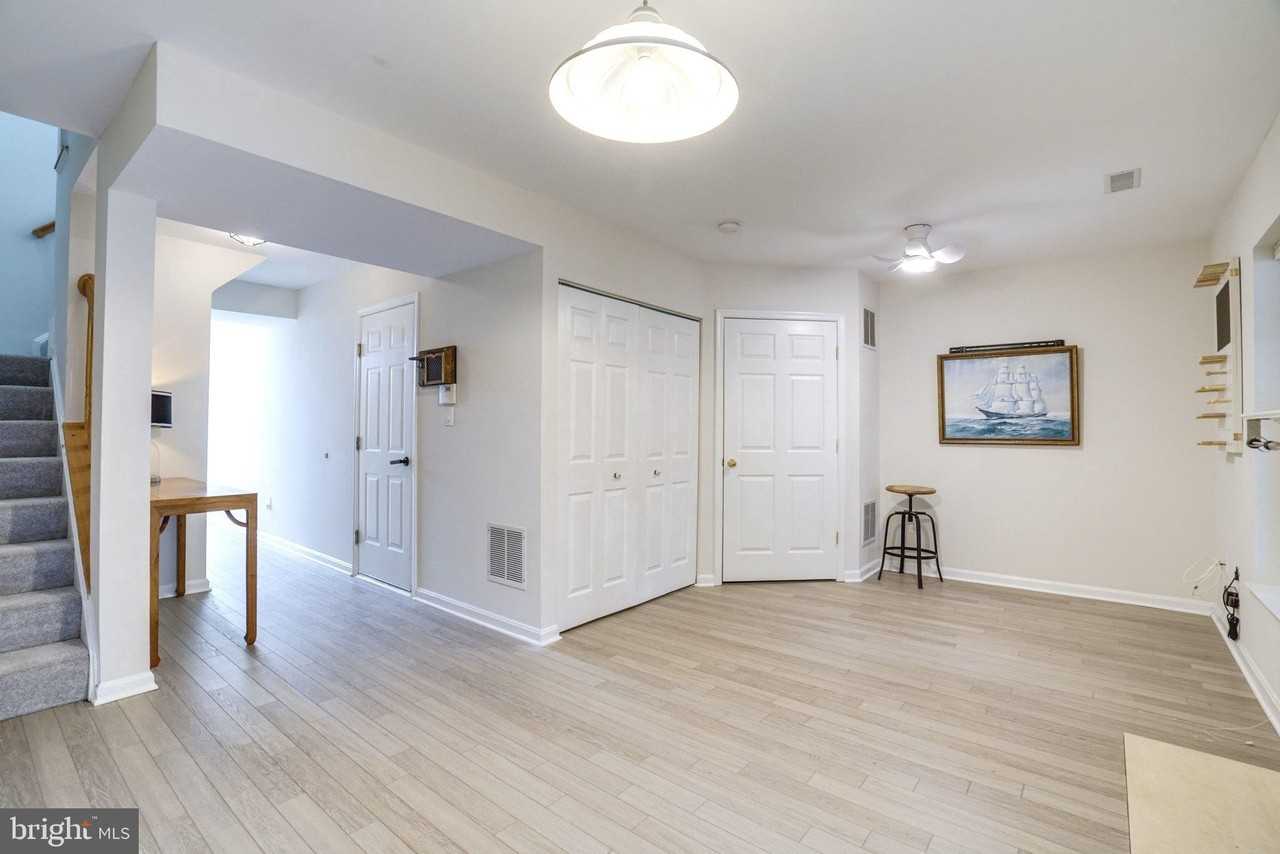 7372 Ardglass Dr - Photo 7 of 42