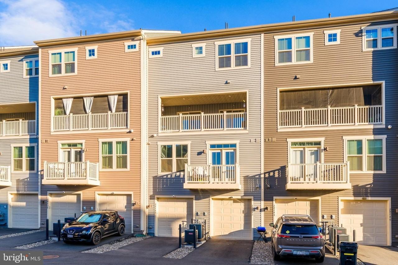 24742 Monk Meadows Ter - Photo 3 of 40