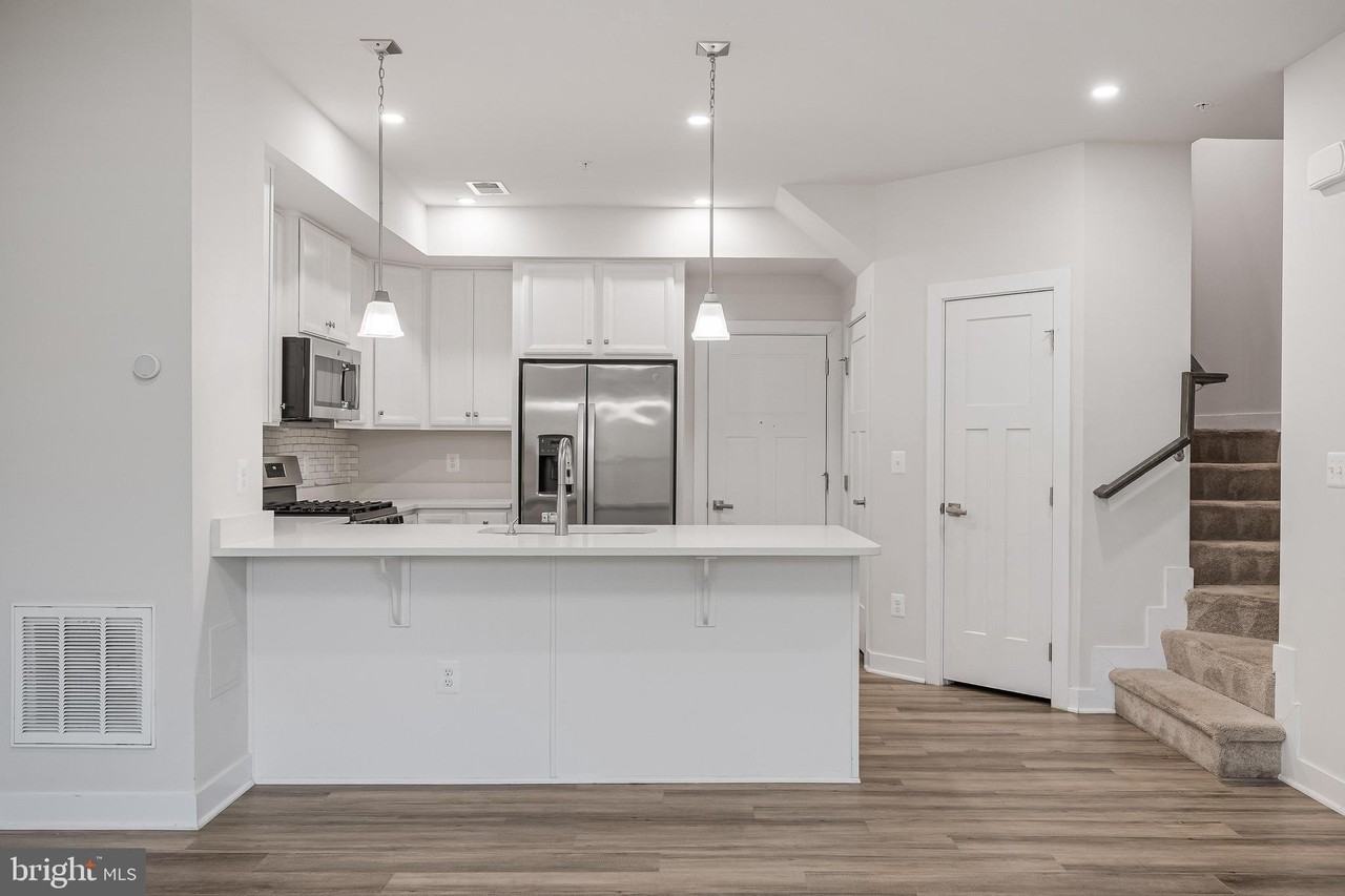 24742 Monk Meadows Ter - Photo 5 of 40