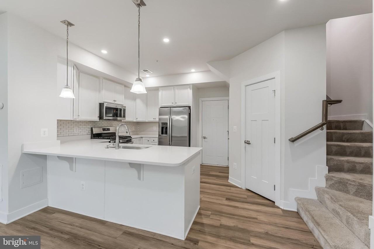 24742 Monk Meadows Ter - Photo 6 of 40