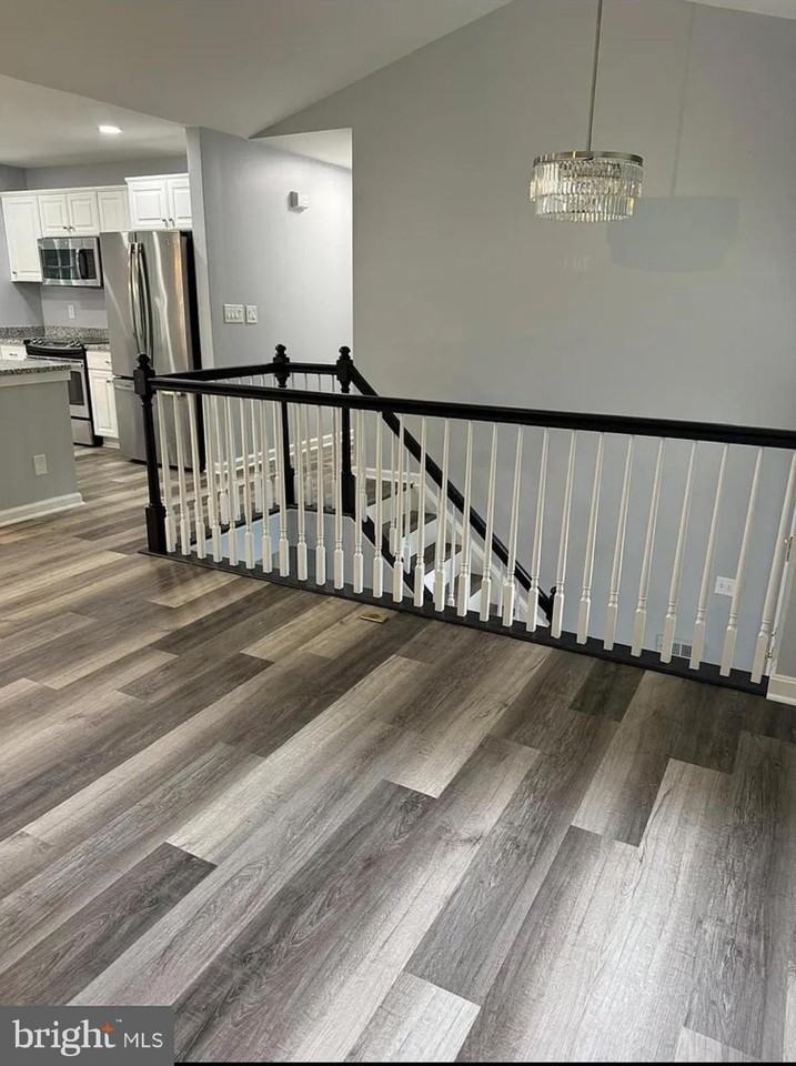 44 Hidden Lake Dr - Photo 3 of 25