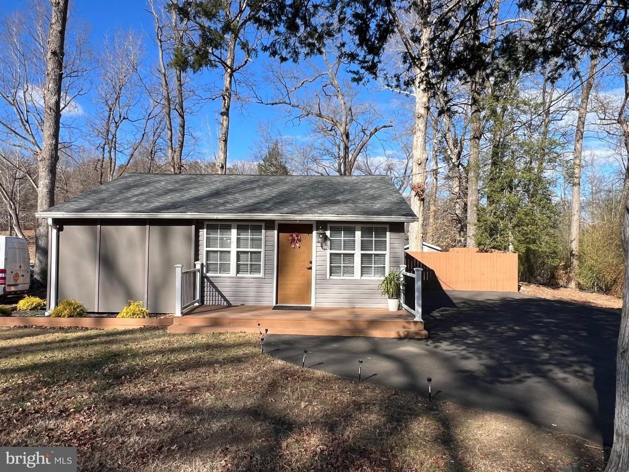 33 George Mason Rd - Photo 3 of 3