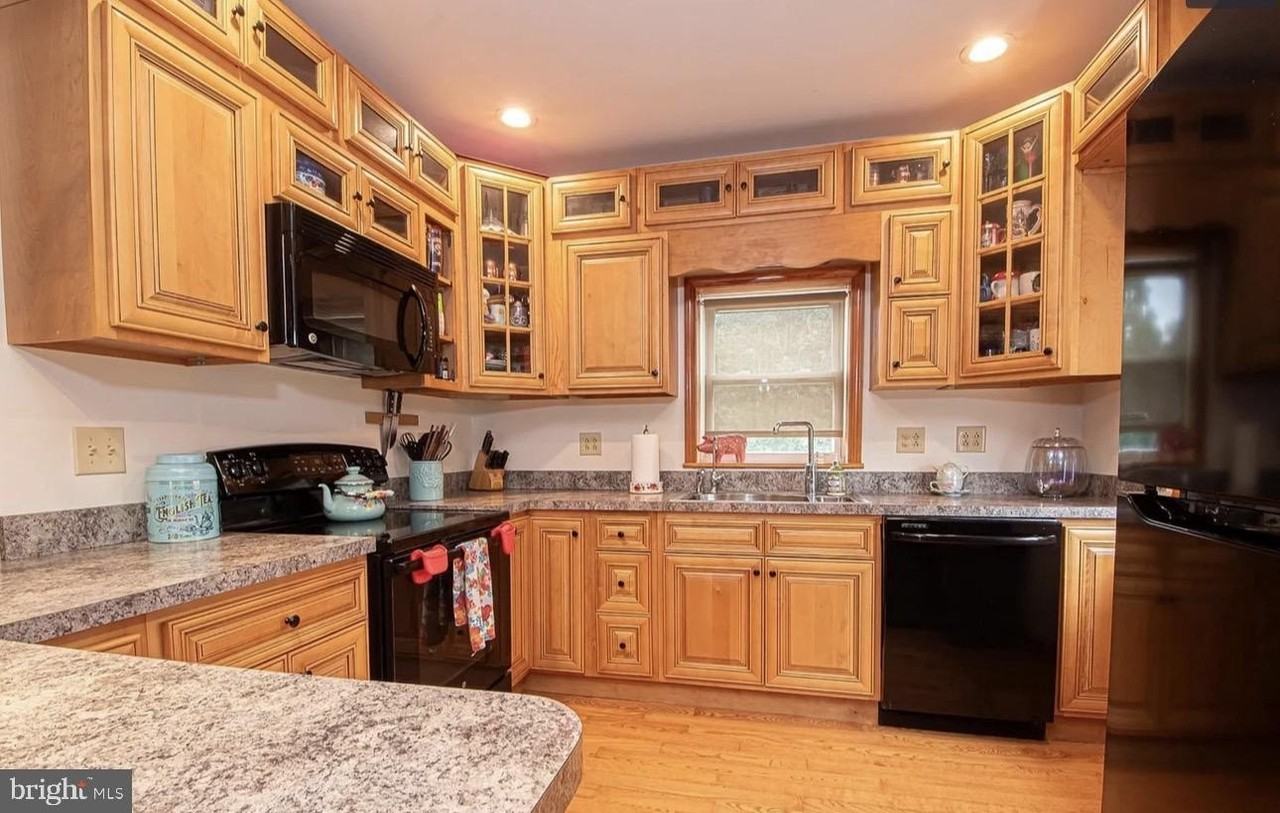 2180 Strasburg Rd - Photo 5 of 11