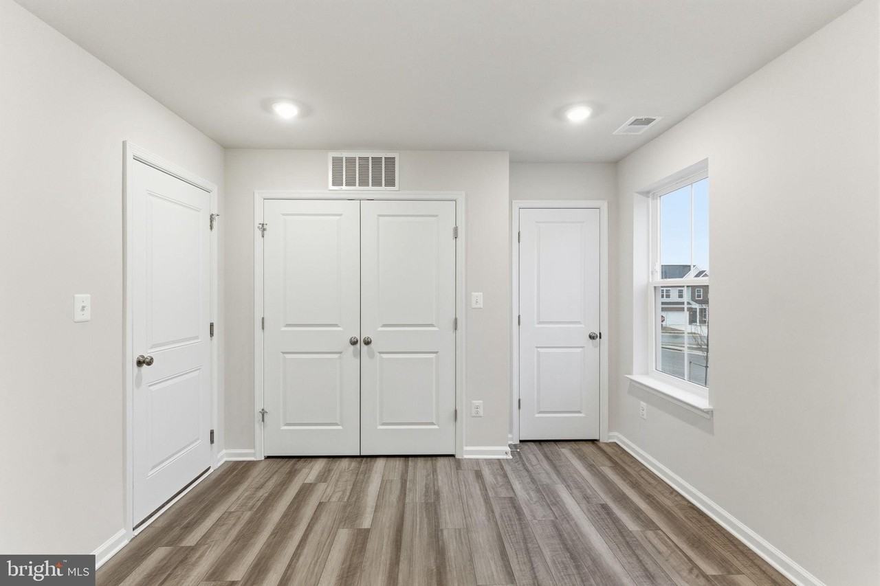 410 18th Ave - Photo 4 of 27