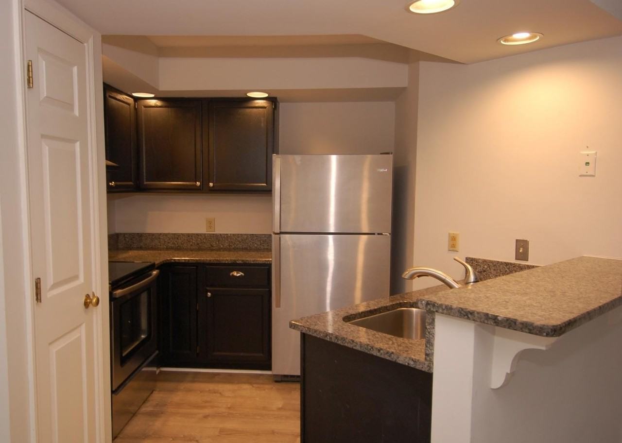 1450 Barton Place Dr - Photo 4 of 13