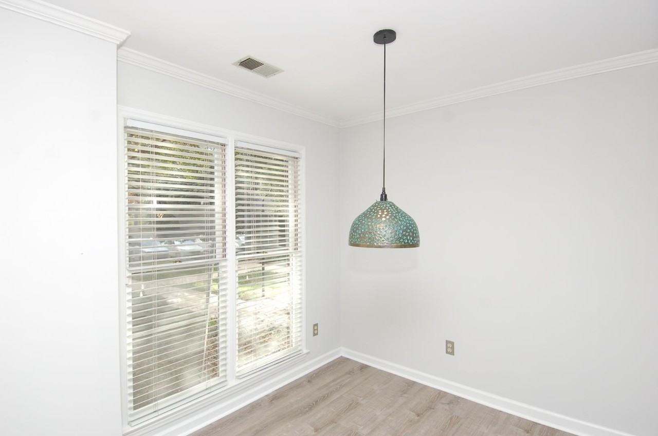 1450 Barton Place Dr - Photo 7 of 11