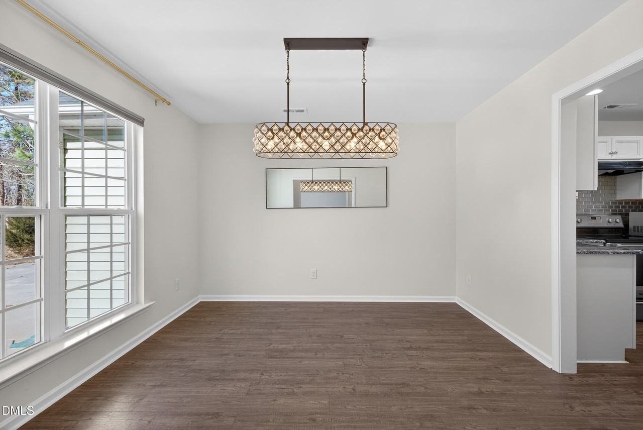 106 Barbee Rd - Photo 5 of 19