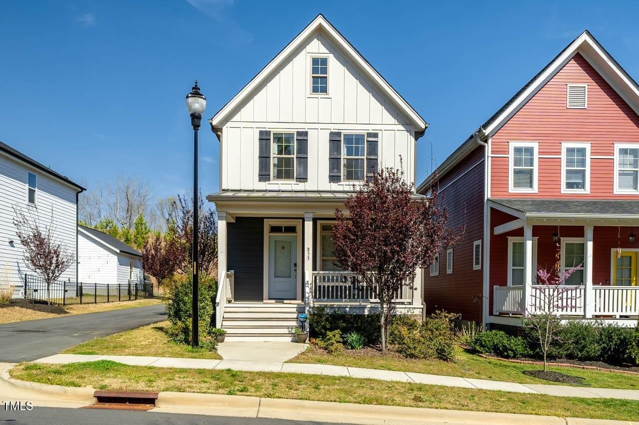 853 Great Ridge Pkwy - Photo 2 of 35