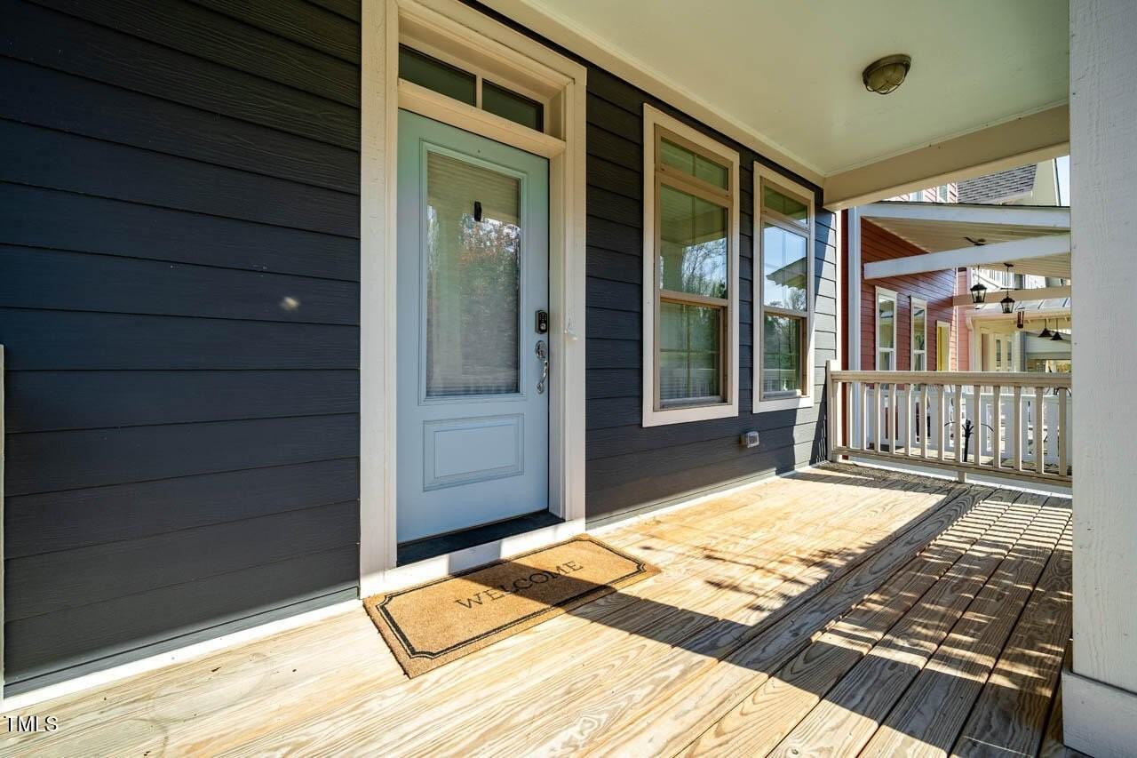 853 Great Ridge Pkwy - Photo 4 of 35