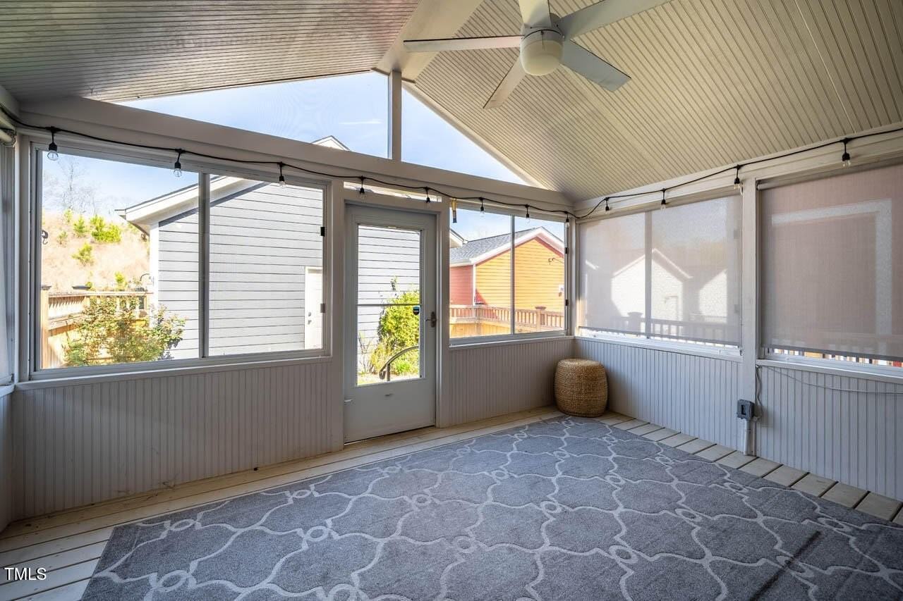 853 Great Ridge Pkwy - Photo 7 of 35