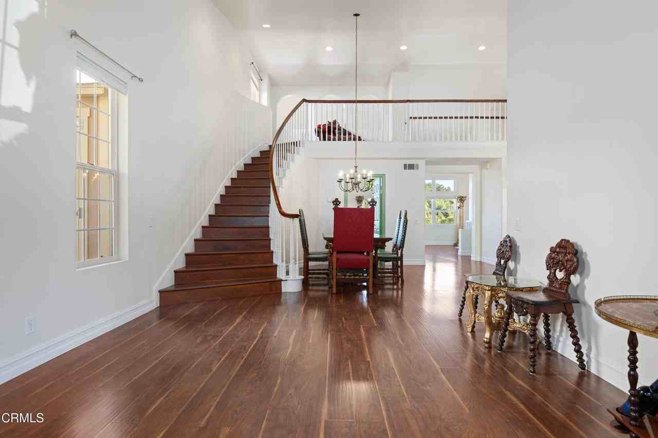 815 Vista Grande Dr - Photo 3 of 25