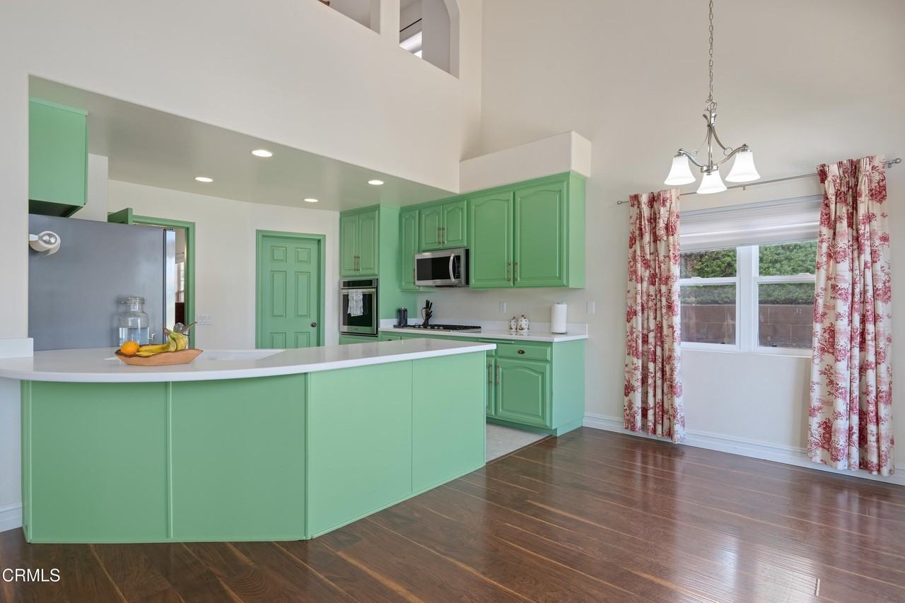 815 Vista Grande Dr - Photo 7 of 25