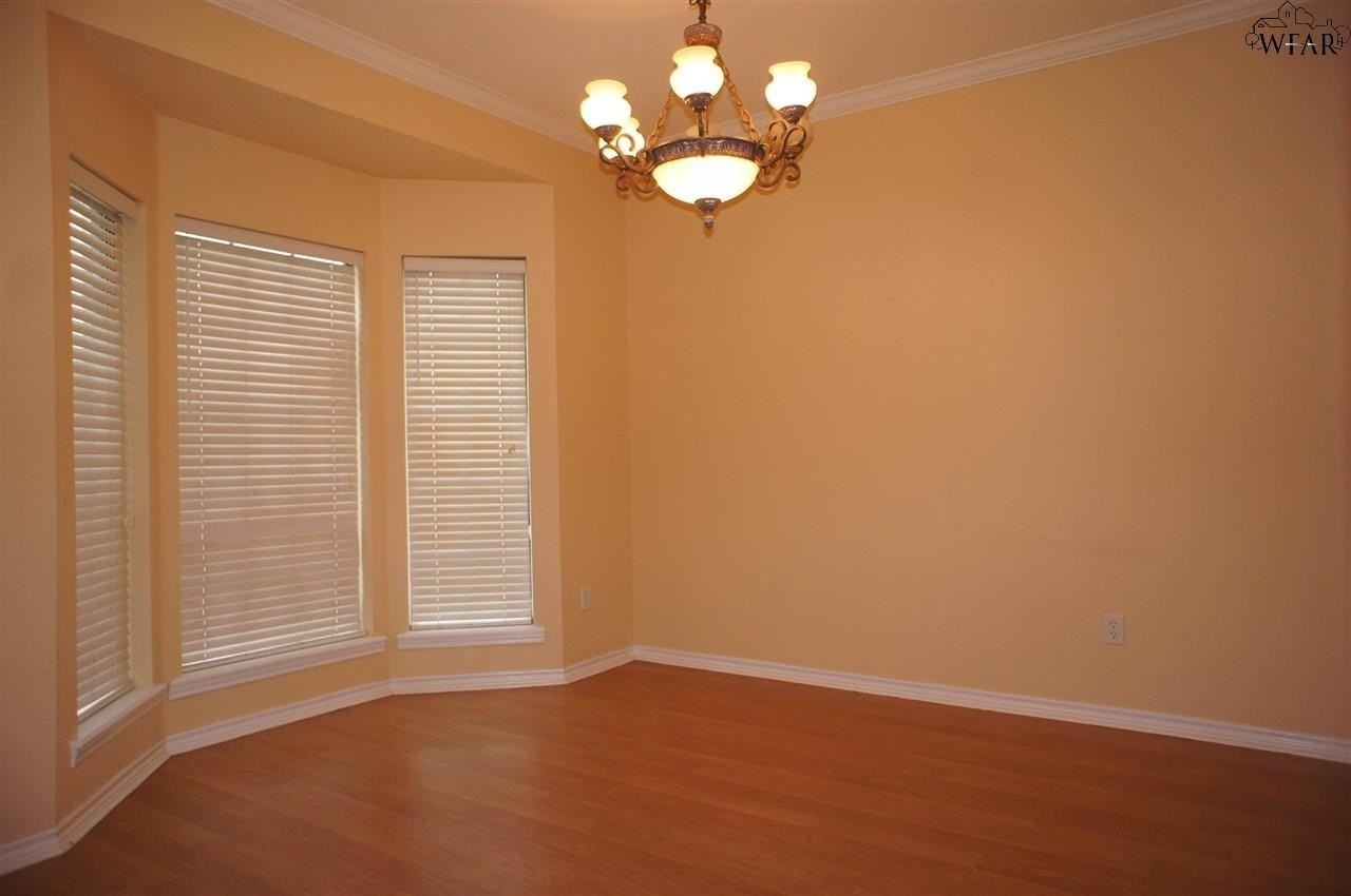 24 Billie Joyce St - Photo 4 of 27