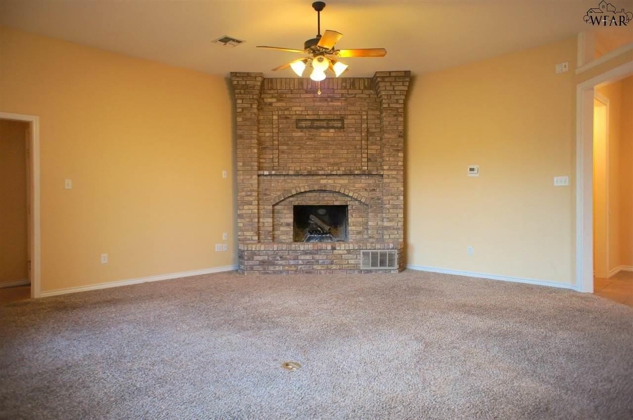 24 Billie Joyce St - Photo 5 of 27