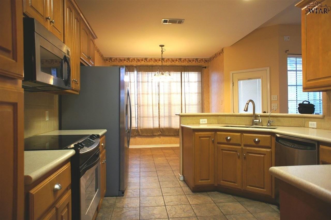 24 Billie Joyce St - Photo 6 of 27