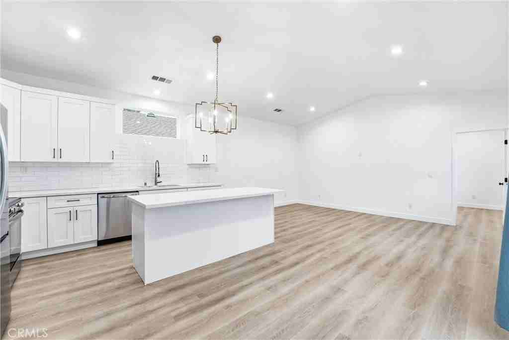 12115 Bluebell Ave - Photo 6 of 19