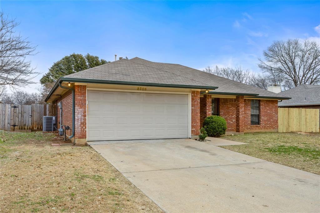 2705 Parkview Dr - Photo 5 of 24