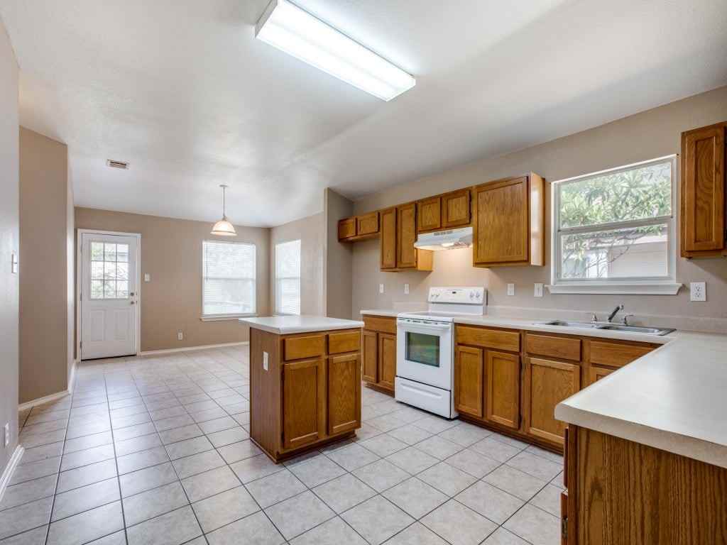 611 Granite Clf - Photo 5 of 12