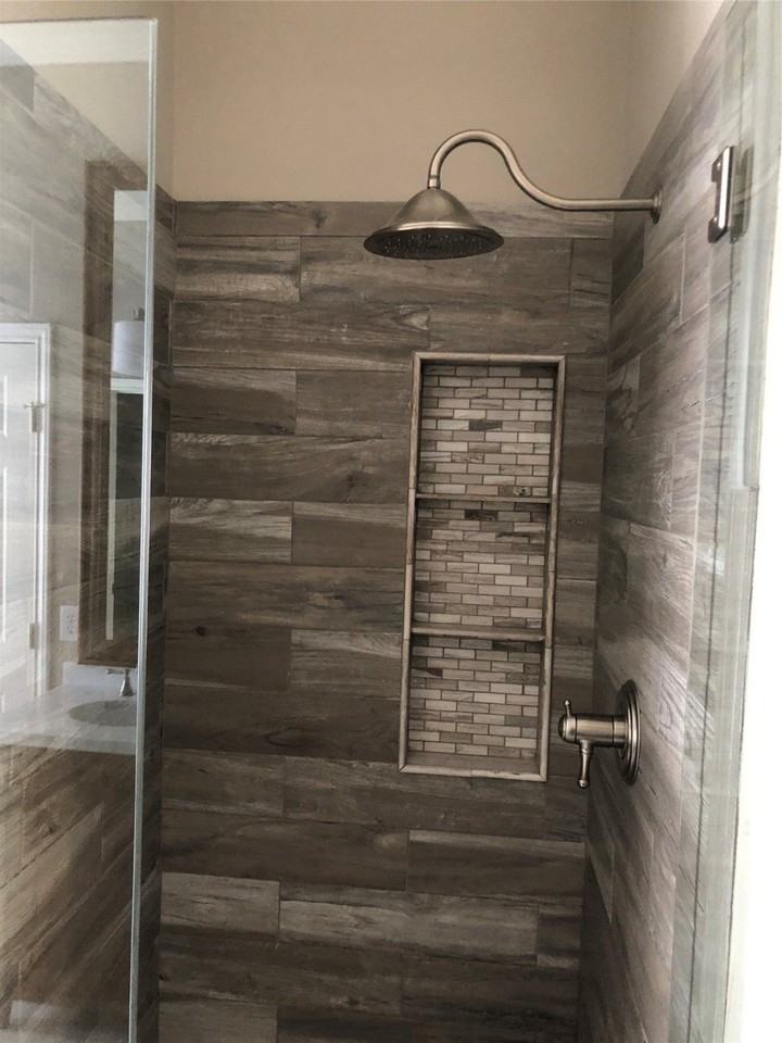 1408 W Webster St - Photo 5 of 7