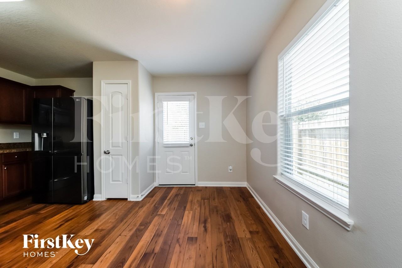 12806 Lilac Stone Ct - Photo 3 of 15